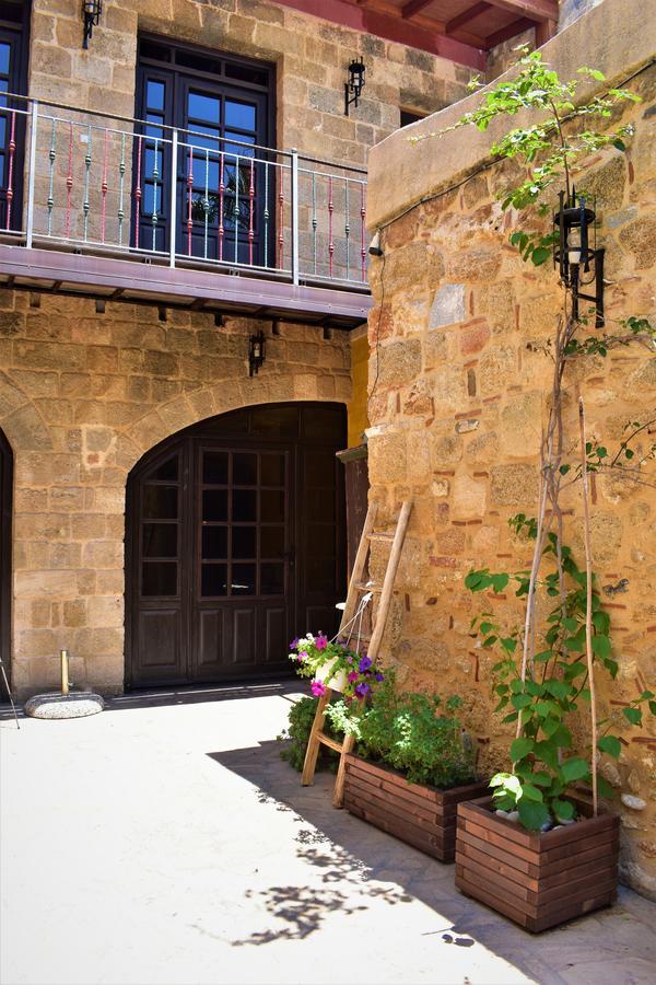 S.Nikolis' Historic Boutique Hotel Rhodes City Exterior foto